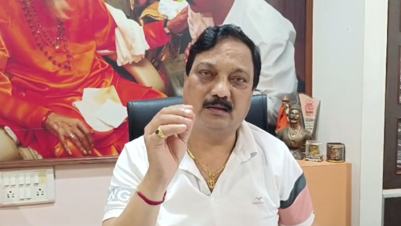 सत्ताधाऱ्यांच्या दुर्लक्षामुळे राशन धान्य वाहतुकदार ठेकेदारांचे ३ कोटी थकीत