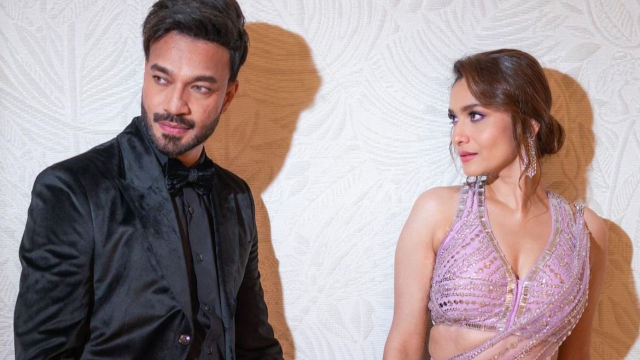 ‘लाफ्टर शेफ’ मध्ये अंकिता लोखंडे आणि विकी जैन त्यांच्या कुकिंग केमिस्ट्रीने प्रेक्षकांच वेधले लक्ष!