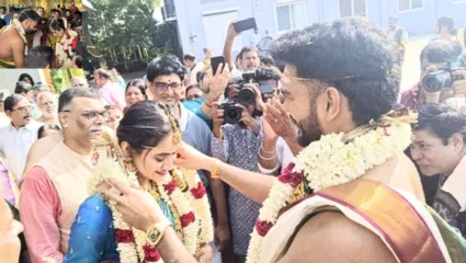 KKR चा स्टार खेळाडू व्यंकटेश अय्यर अडकला लग्नबंधनात; कोलकाताने ट्रॉफी जिंकल्यानंतर साधला मुहूर्त, वाचा सविस्तर