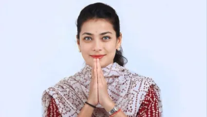सोलापुरात प्रणिती शिंदेंचा विजय, साधी-सोज्वळ फॅशन आणि कामानेच जिंकते मन!