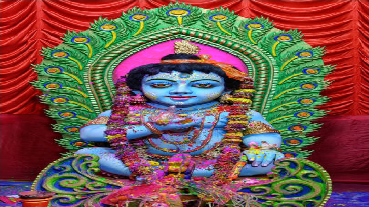 राधा राणीसोबत लड्डू गोपाळ घरी ठेवू शकता की नाही, जाणून घ्या नियम