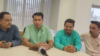 ‘निष्ठेची भाषा करु नये…’, सुशांत नाईक आणि कन्हैया पारकर यांचा टोला