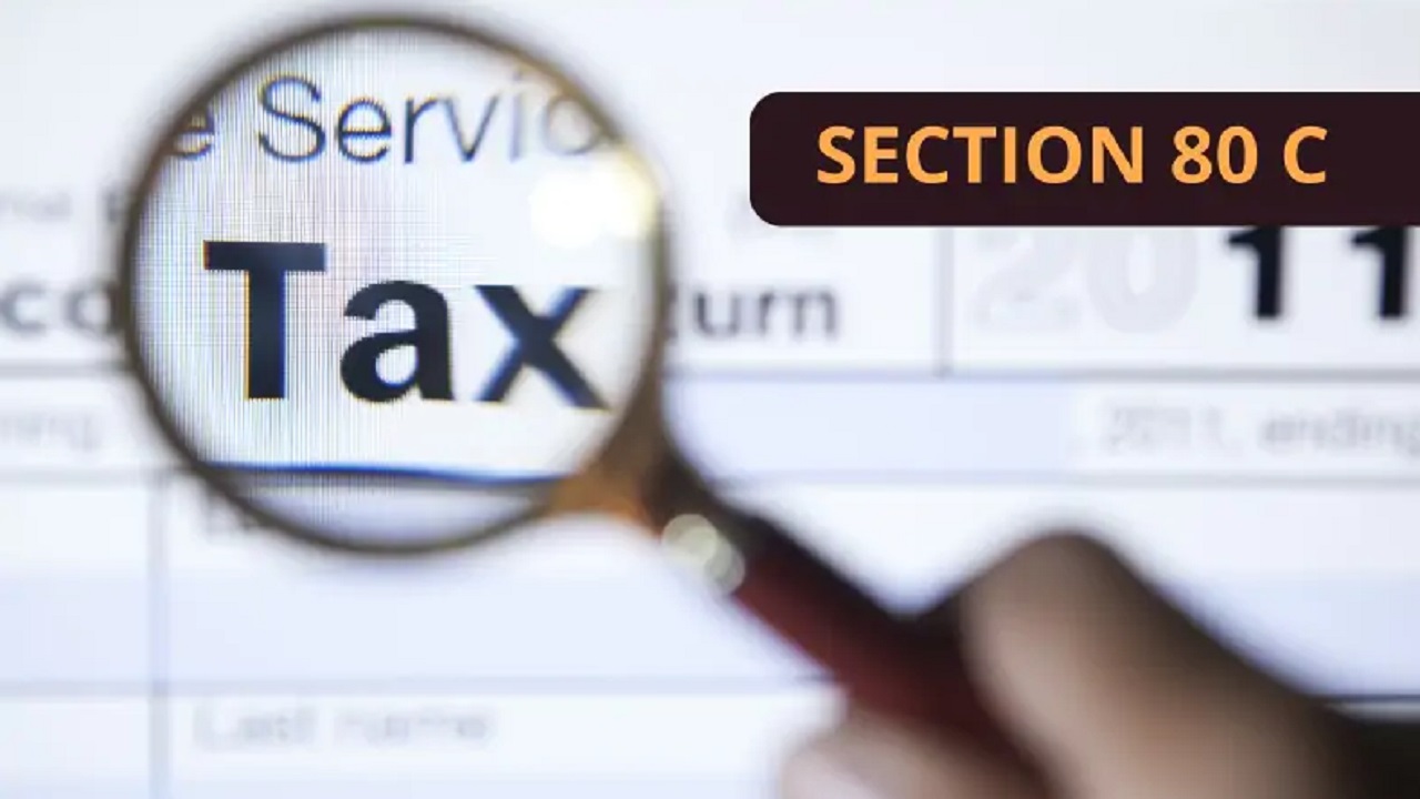 80c अंतर्गत मर्यादा :  सध्या, आयकर कलम 80C अंतर्गत कर कपातीची मर्यादा 1.5 लाख रुपये आहे. 2014-15 नंतर यामध्ये कोणताही बदल झालेला नाही. हे देखील वाढवून दोन लाख रुपये केले जाण्याची शक्यता आहे.