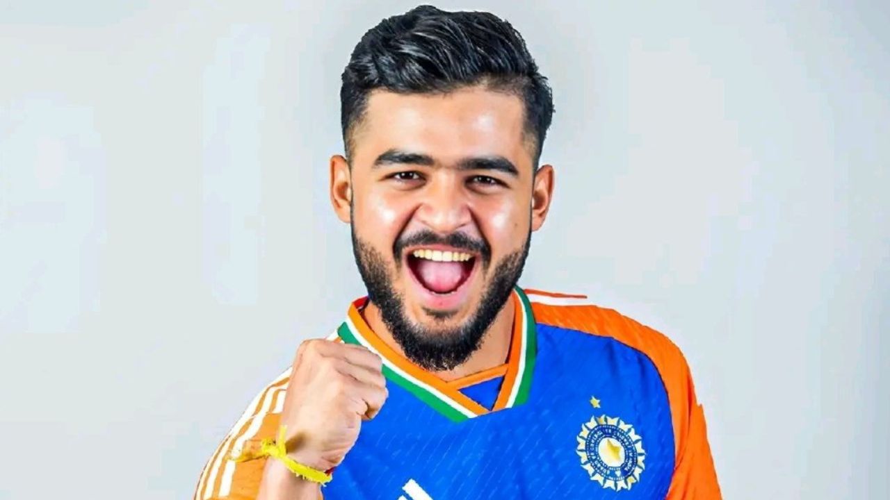 राजस्थान रॉयल्स फलंदाज रियान पराग आयपीएल २०२४ मध्ये दमदार फॉर्ममध्ये दिसला. झिम्बाम्ब्वेविरुद्ध त्याला पहिल्यांदाच भारतीय संघामध्ये खेळण्याची संधी मिळाली आहे. 