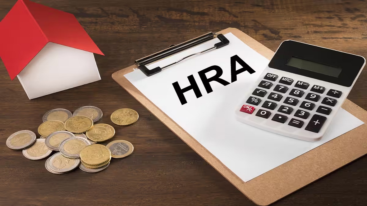 एचआरए :  वेगवेगळ्या शहरांनुसार घरभाडे भत्त्यात म्हणजेच एचआरएमध्ये कर सूट उपलब्ध आहे. यावेळी, 50 टक्के सवलतीच्या श्रेणीत आणखी काही शहरांचा समावेश होण्याची अपेक्षा आहे. आम्ही तुम्हाला सांगतो की एचआरएची गणना वास्तविक भाडे, मूळ वेतन आणि घराचे स्थान यावर अवलंबून असते.