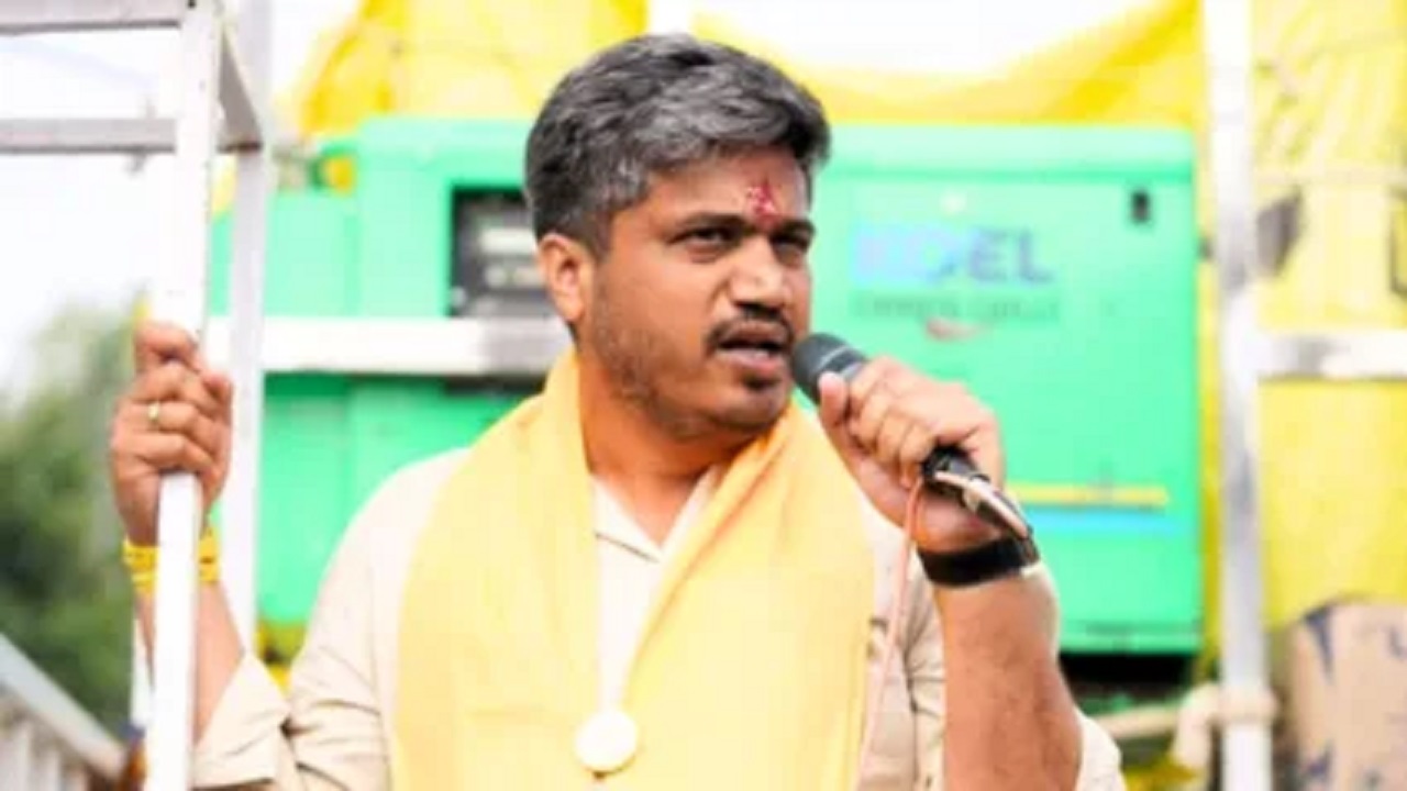‘राज ठाकरे यांचा तसा वापर होऊ नये’; जाणून घ्या रोहित पवार नेमकं काय म्हणाले?