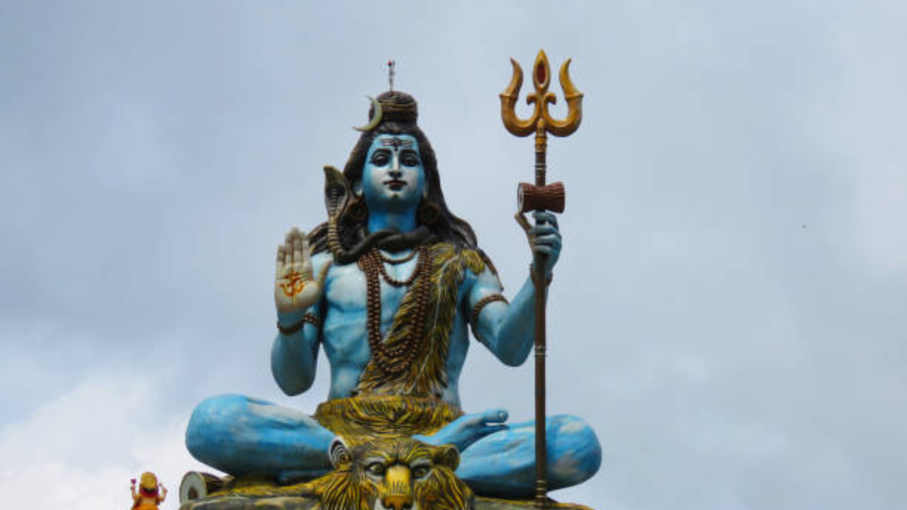 उद्यापासून पहिला श्रावणी सोमवार जाणून घ्या पूजाविधी, शुभ मुहूर्त