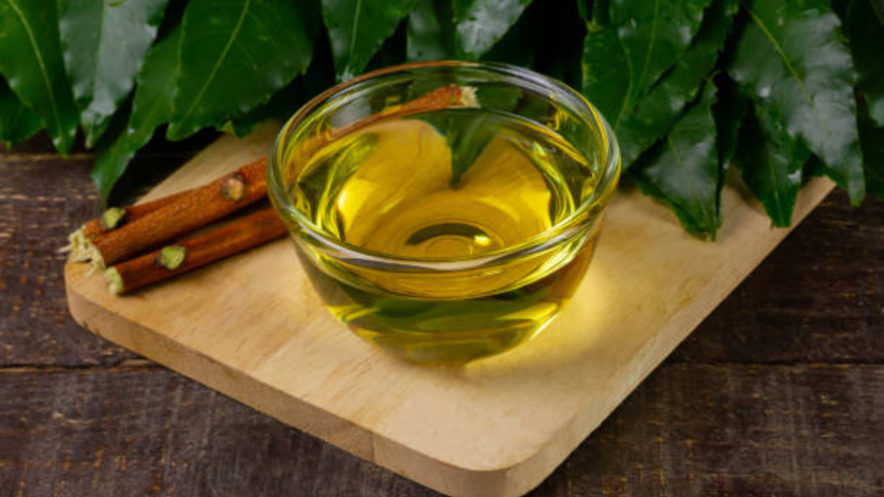 लिखा काढण्यासाठी कडुलिंबाचा रस