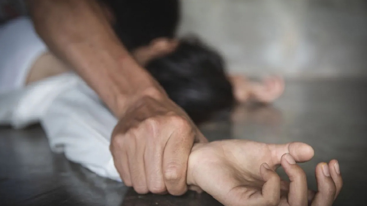 महाराष्ट्र हादरला! 17 वर्षीय मुलीवर सामुहिक अत्याचार, 2 आरोपींना अटक