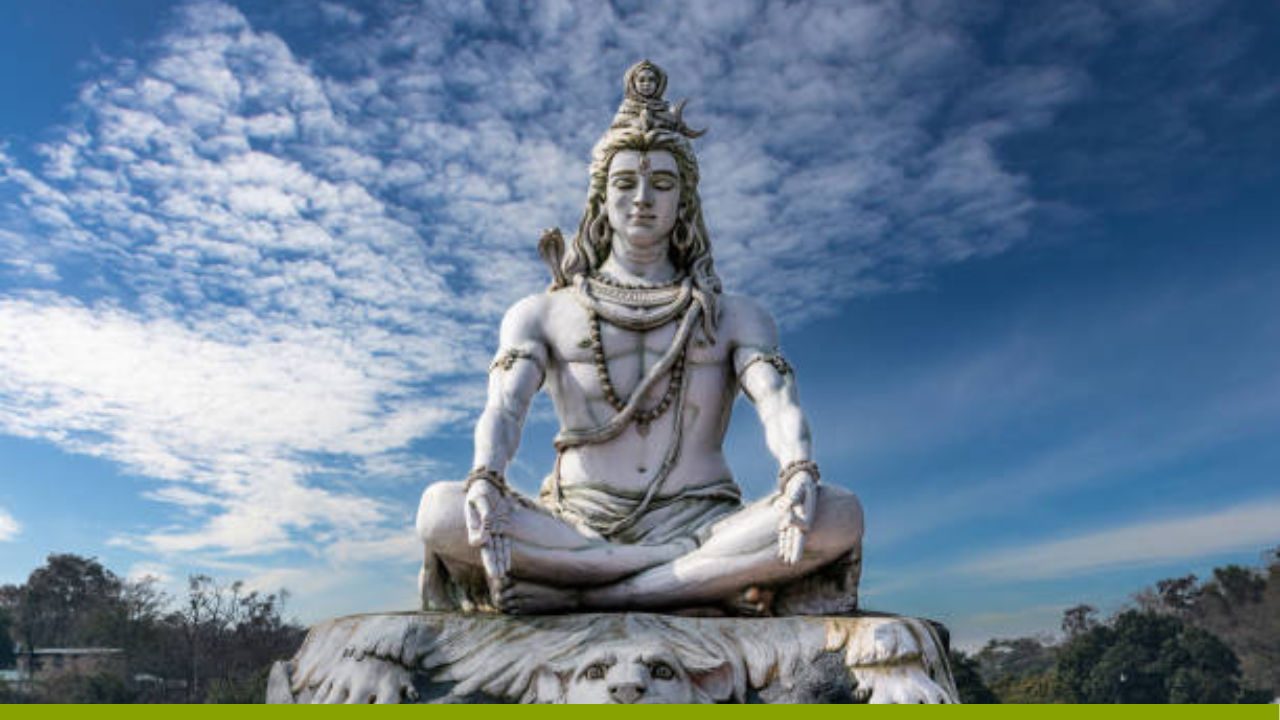 श्रावणाच्या पहिल्या सोमवारी शिवपूजेसह पंचाक्षर स्तोत्र जाणून घ्या