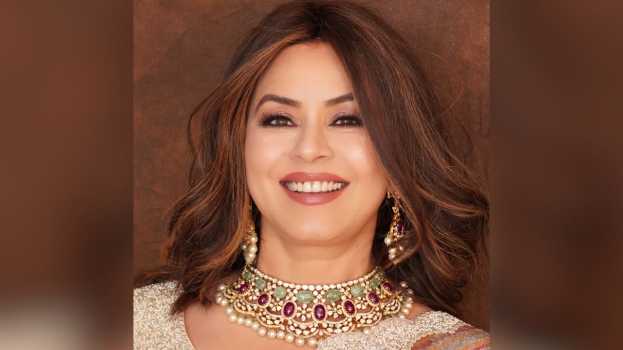 Mahima Choudhary : दिग्दर्शकाच्या सांगण्यावरून अभिनेत्रीने बदलले नाव, स्टारडम मिळताच सोडली इंडस्ट्री; आता करणार कंगनाच्या चित्रपटातून डेब्यू