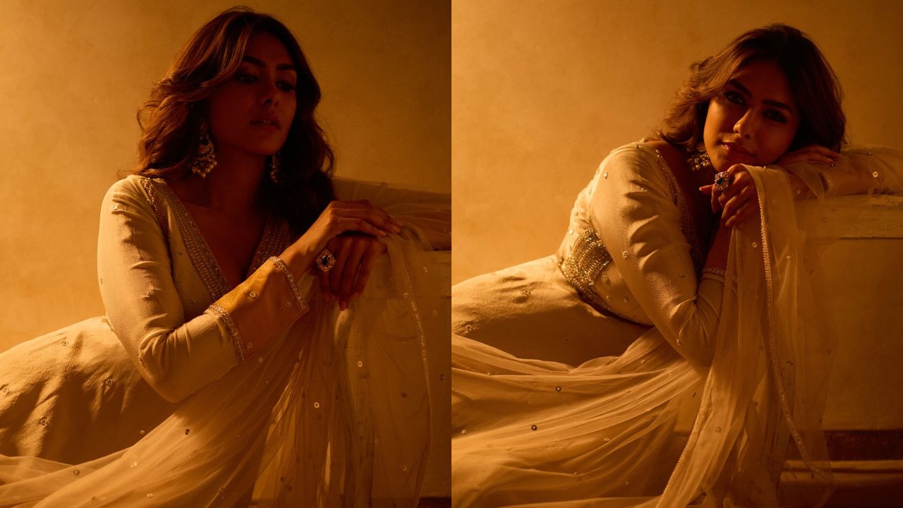 कायमच आपल्या फॅशनमुळे चर्चेत राहणाऱ्या मृणालने काही तासांपूर्वीच इन्स्टाग्रामवर काही फोटोज शेअर केले आहेत.