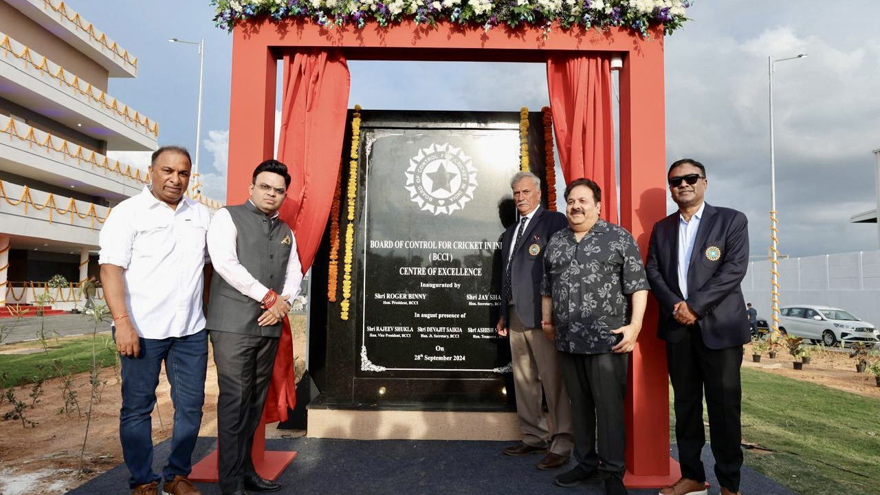 ‘बीसीसीआय’चे खेळाडूंना मोठे गिफ्ट; बंगळुरूत NCA चे लोकार्पण, ३ मैदाने, ८६ खेळपट्ट्या आणि मिळणार…