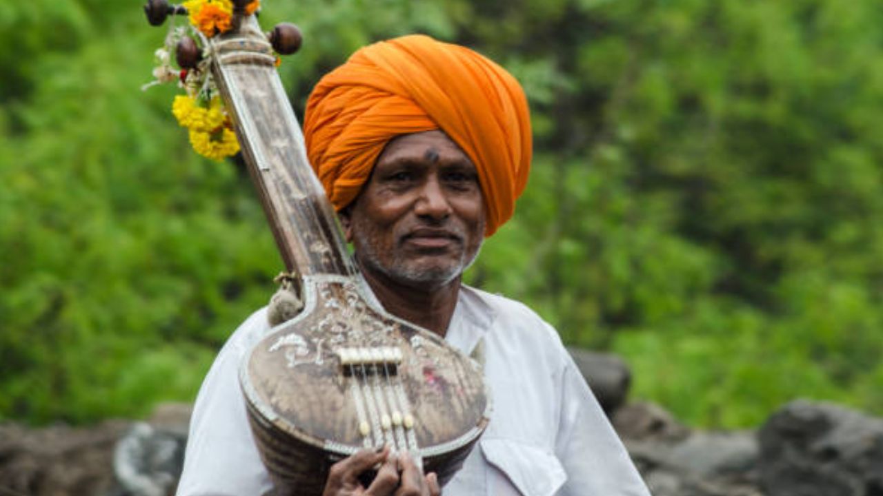 ‘मुख्यमंत्री तीर्थ दर्शन योजने’साठी ज्येष्ठ नागरिकांनी अर्ज करण्याचे राज्य शासनाचे आवाहन!