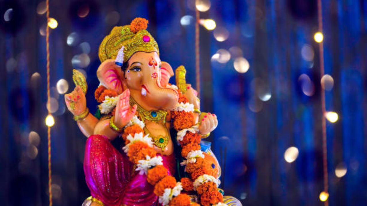 सजावटीच्या सामान खरेदीसाठी मुंबईमधील 'या' मार्केटना नक्की भेट द्या