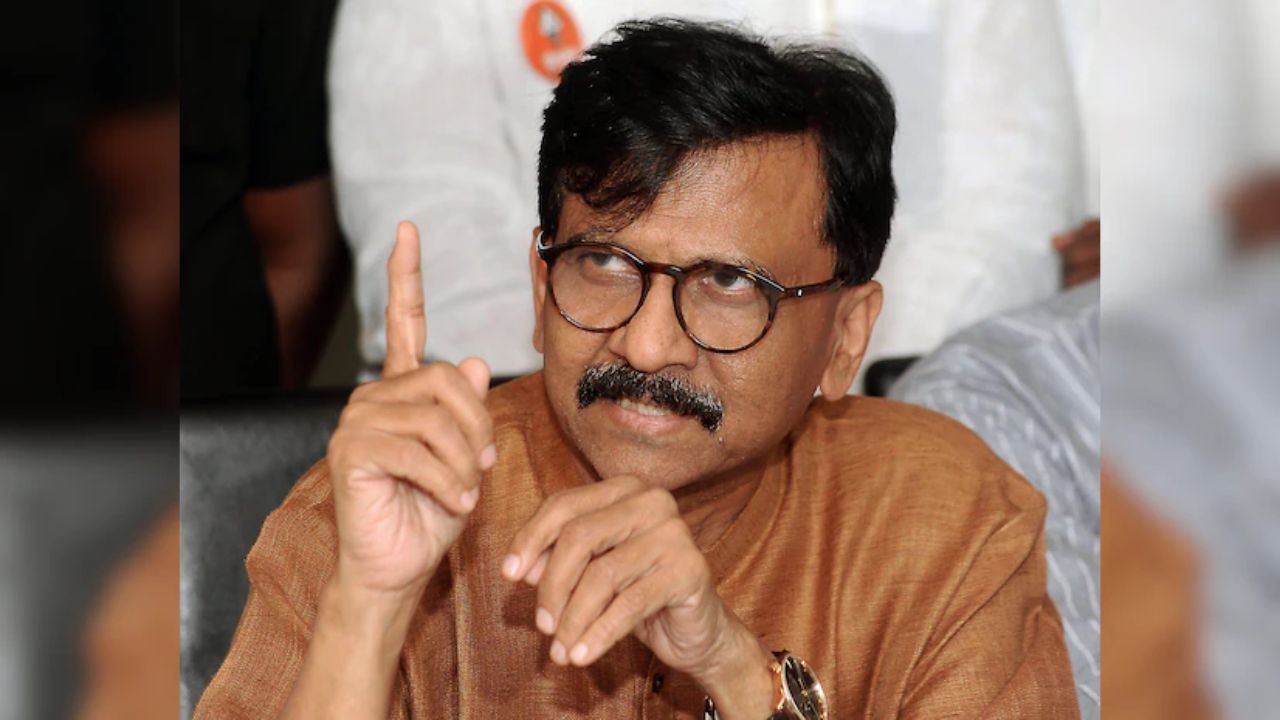 कुणाला वाचविण्यासाठी शिंदे फडणवीस…?;अक्षय शिंदेचा शेवटचा व्हिडीओ दाखवत राऊतांचा थेट सवाल