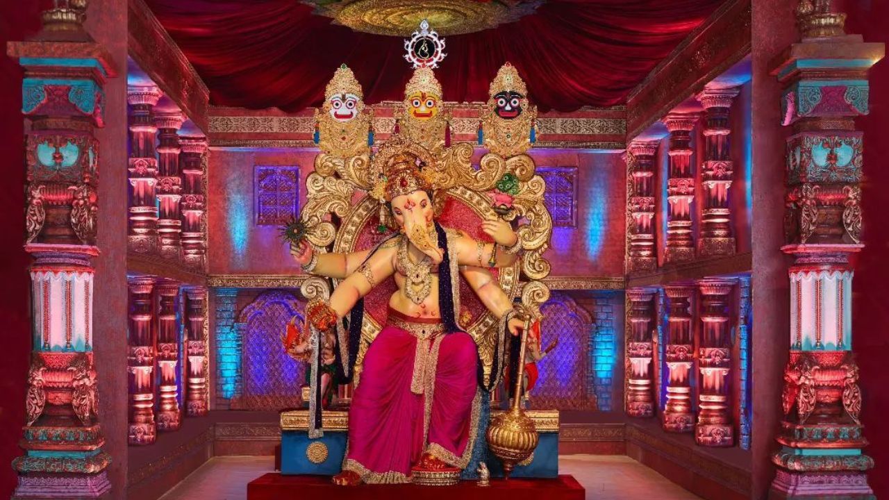 मुंबईतील सर्वात जुन्या मंडळांपैकी एक म्हणून चिंतामणी गणेशोत्सव मंडळाला ओळखले जाते. यंदा चिंचपोकळी सार्वजनिक उत्सव मंडळाचं हे 105 वे वर्ष आहे.