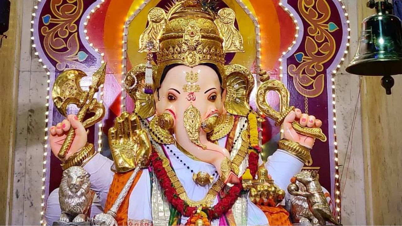 glorious history of Tilak's inspired ajoba Ganapati