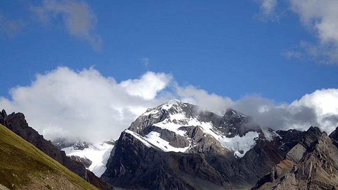 Why did the snow disappear from the Om mountain in Uttarakhand know the reason