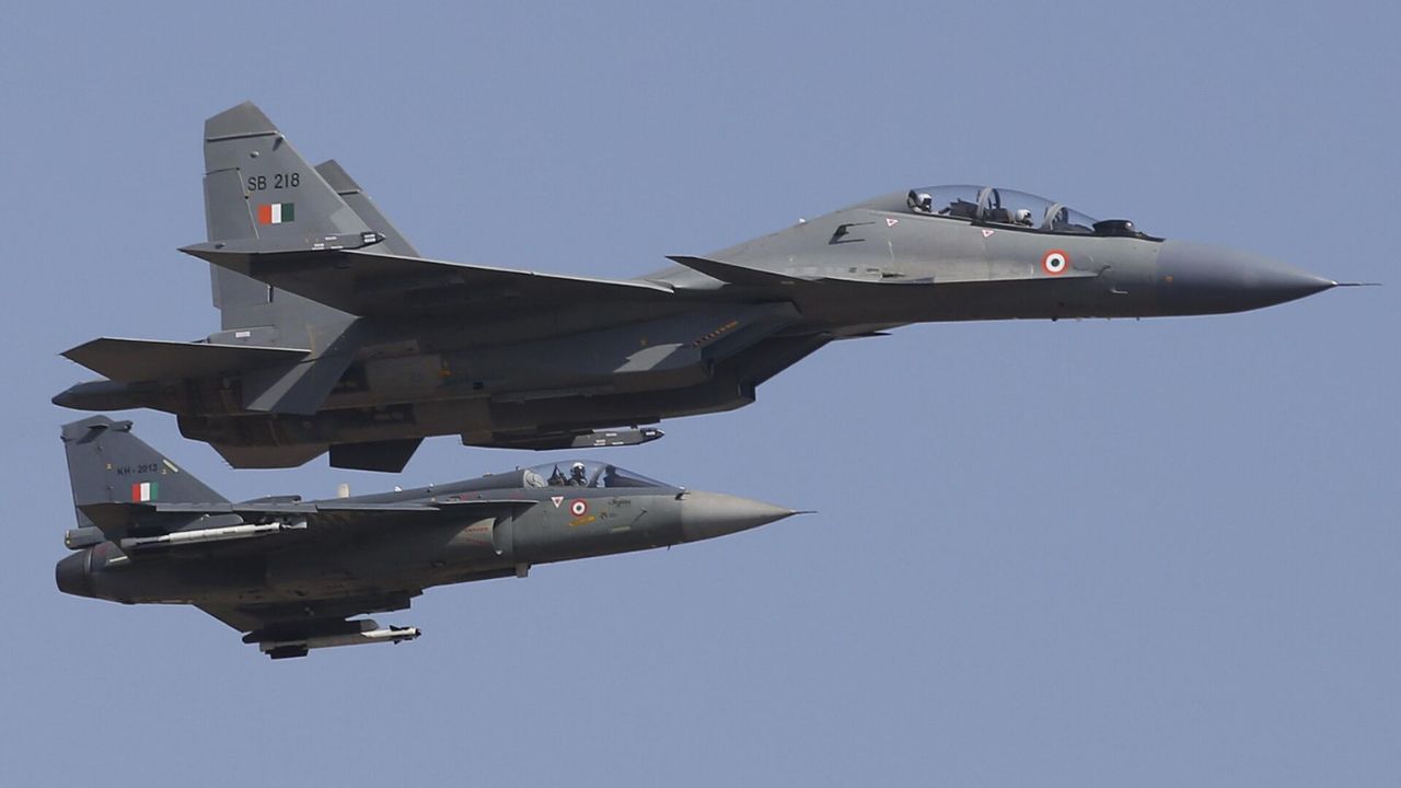 Big responsibility of IAF on Mohana Singh Indias first woman pilot to fly Tejas Fighter Jet
