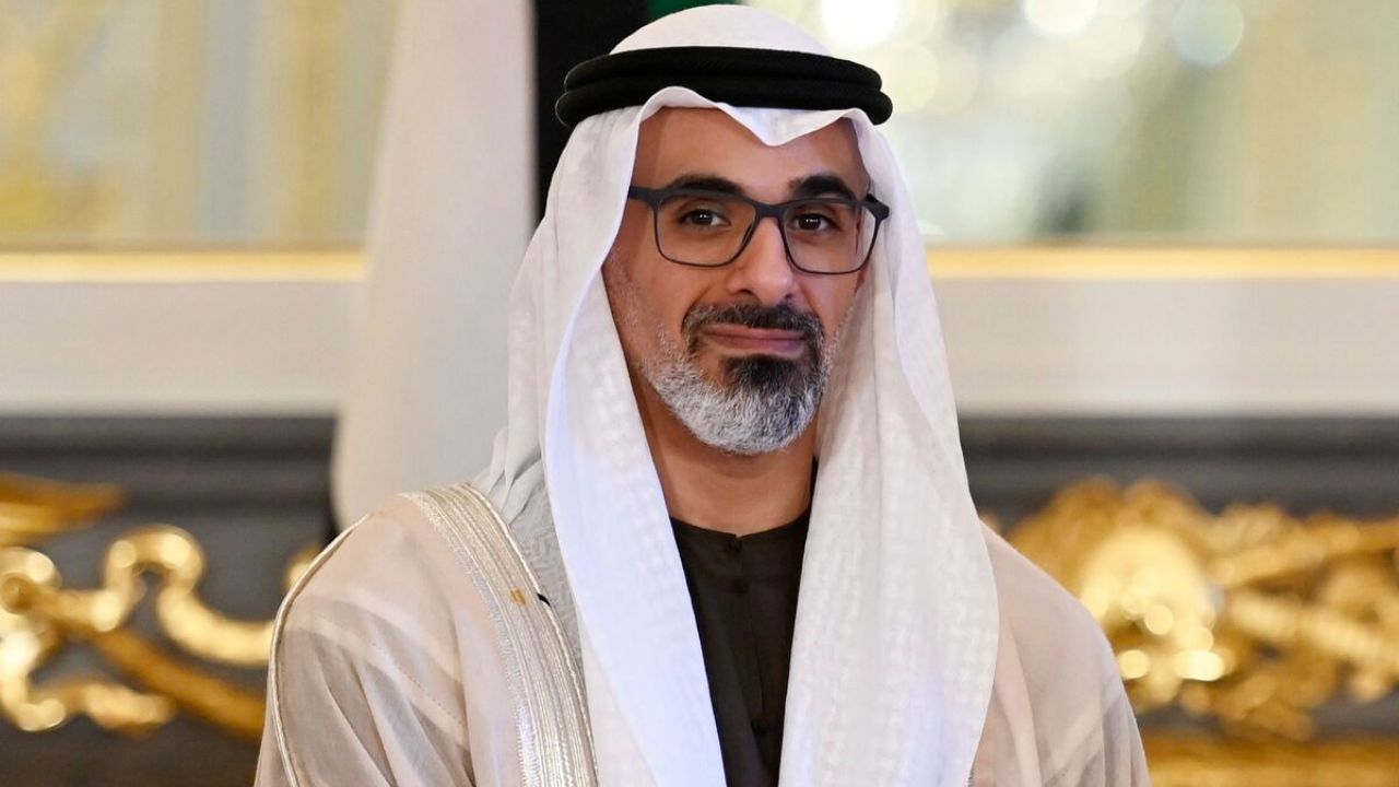  Abu Dhabi's Crown Prince Sheikh Khalid recently visiting India