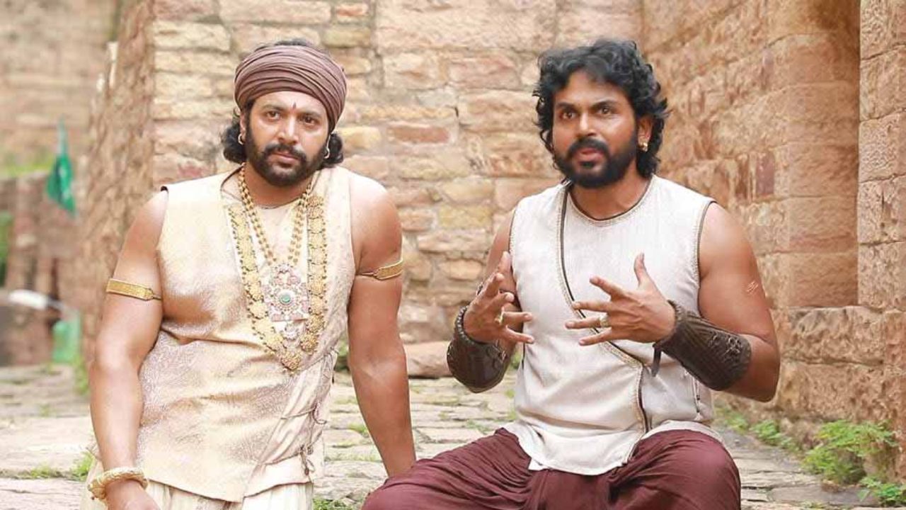 'पोनियान सेल्वन 1' ने सर्वोत्कृष्ट तमिळ चित्रपट, सर्वोत्कृष्ट सिनेमॅटोग्राफी, सर्वोत्कृष्ट संगीत दिग्दर्शन (पार्श्वभूमी स्कोअर) आणि सर्वोत्कृष्ट ध्वनी डिझाइनसाठी राष्ट्रीय चित्रपट पुरस्कार जिंकले. याशिवाय अनेक श्रेणींमध्ये त्यांनी साऊथ फिल्मफेअर पुरस्कार जिंकले.