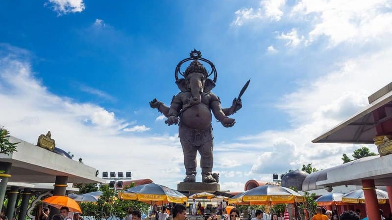 World's tallest Ganesha Statue in Thailand 128 feet tall Vighnaharta in a predominantly Buddhist country