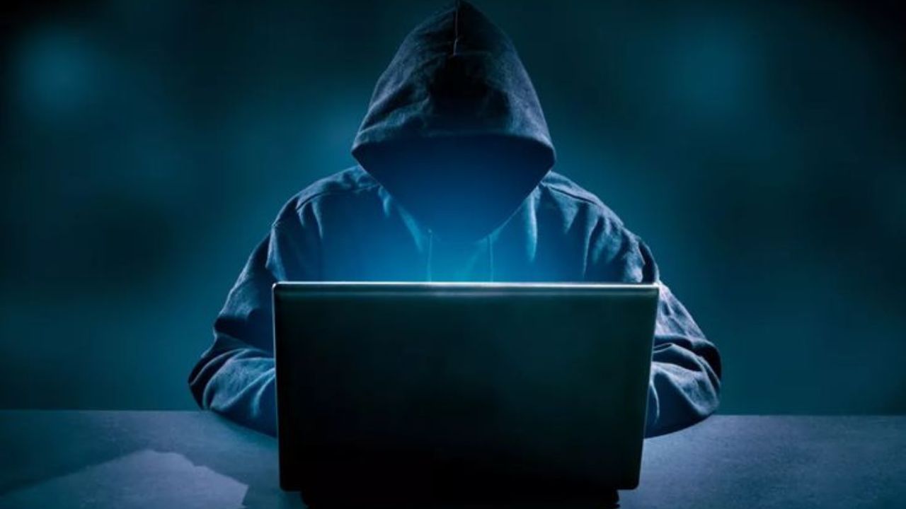 KYC Fraud: केवायसी फसवणूक रोखण्यासाठी लक्षात ठेवा काही महत्त्वाच्या टीप्स (फोटो सौजन्य - pinterest)