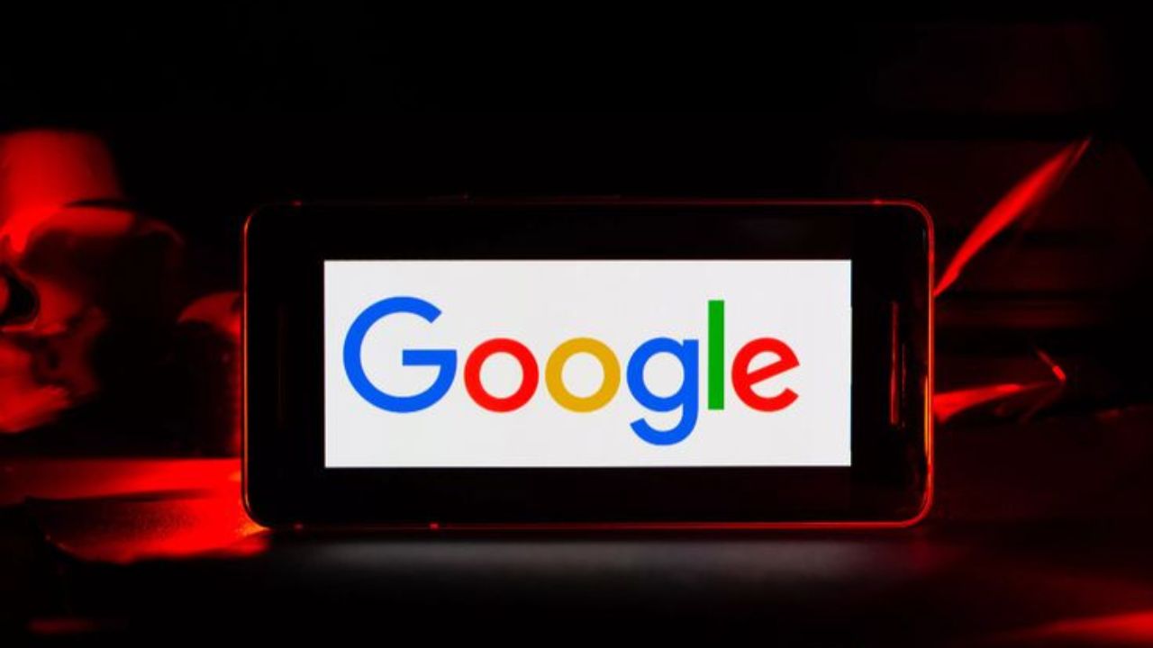 Google सर्वात लोकप्रिय सर्च इंजिन असून त्याचा सर्वाधिक वापर केला जातो. 