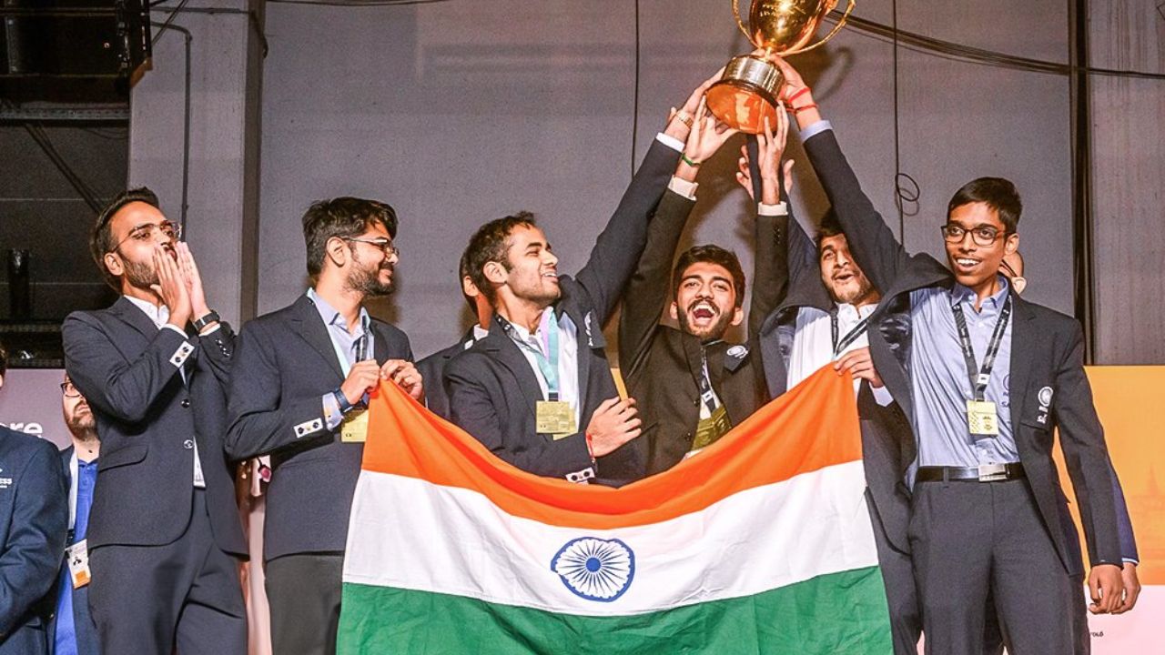भारताच्या ओपन संघाने कमालीची कामगिरी करत चेस ऑलिम्पियाड २०२४ च्या अकराव्या राउंडमध्ये कमालीची कामगिरी करून स्लोवोनियाला ३.५-०.५ ने पराभूत केलं. फोटो सौजन्य- International Chess सोशल मीडिया