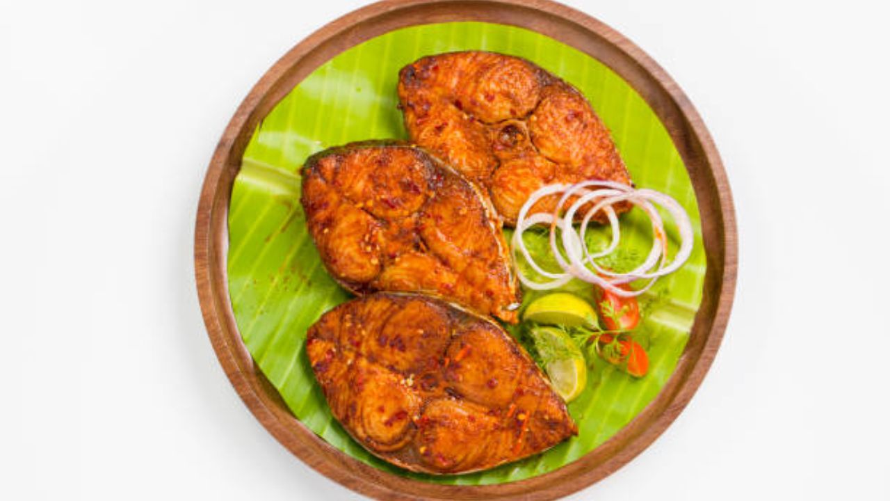 अनेक प्रकारच्या सीफूडमध्ये ओमेगा-३ फॅटी ऍसिडस् कमी प्रमाणात असतात. फॅटी फिशमध्ये सर्वात जास्त ओमेगा -3 फॅटी ऍसिड असते आणि ते हृदयासाठी सर्वात फायदेशीर असते.