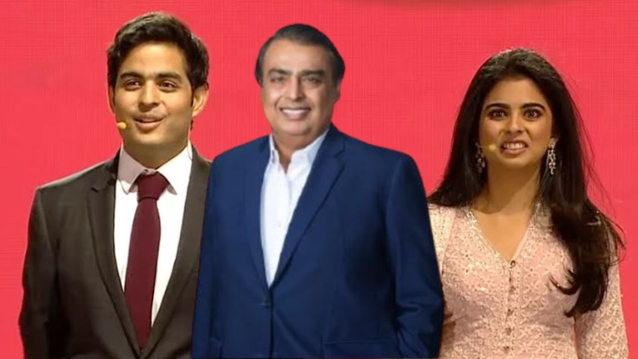 33 वर्षांचे झालेत आकाश-ईशा अंबानी, रिलायन्स इंडस्ट्रीजमध्ये निभावताय महत्त्वाची भुमिका; वाचा… त्यांची संपत्ती!
