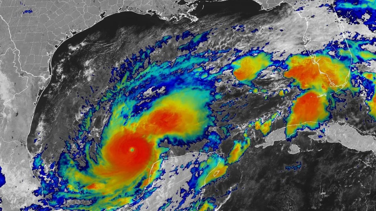 Devastating 'Milton' hurricane in America The view from space is terrifying
