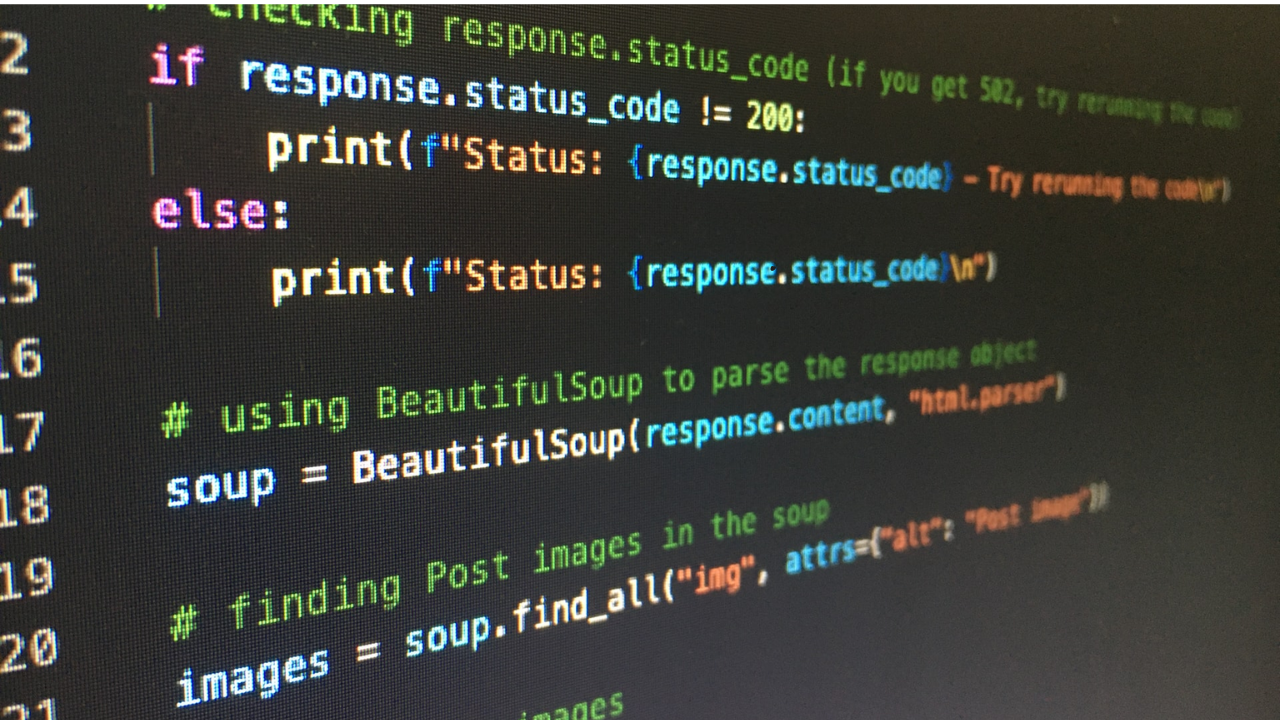सोप्या सिंटॅक्ससह पायथन लँग्वेज डेटा सायन्स, मशीन लर्निंग, आणि वेब डेव्हलपमेंटमध्ये खूप लोकप्रिय आहे. पायथन डेव्हलपर्सना मोठ्या कंपन्या चांगले वेतन देतात.