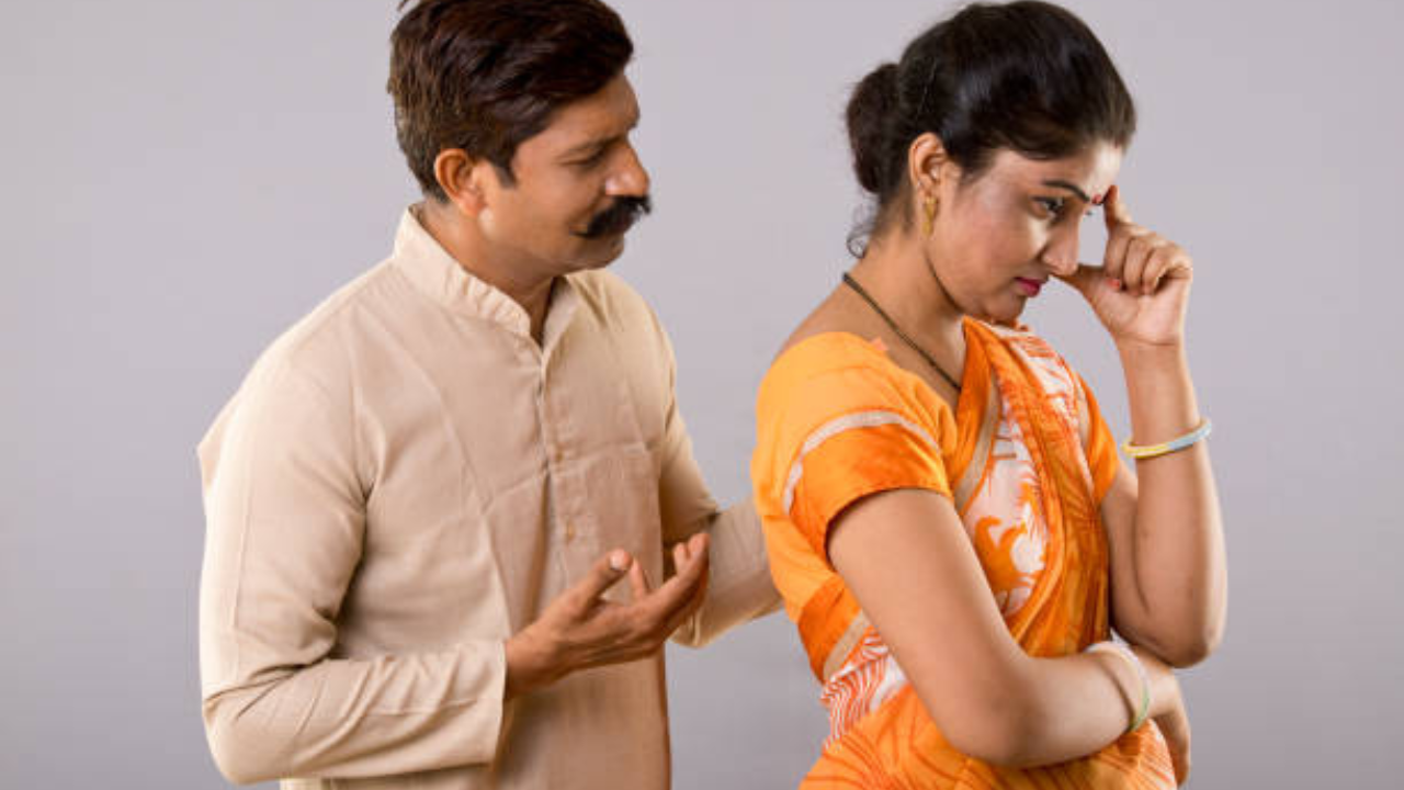 ऐकून घेण्याची सवय लावा 