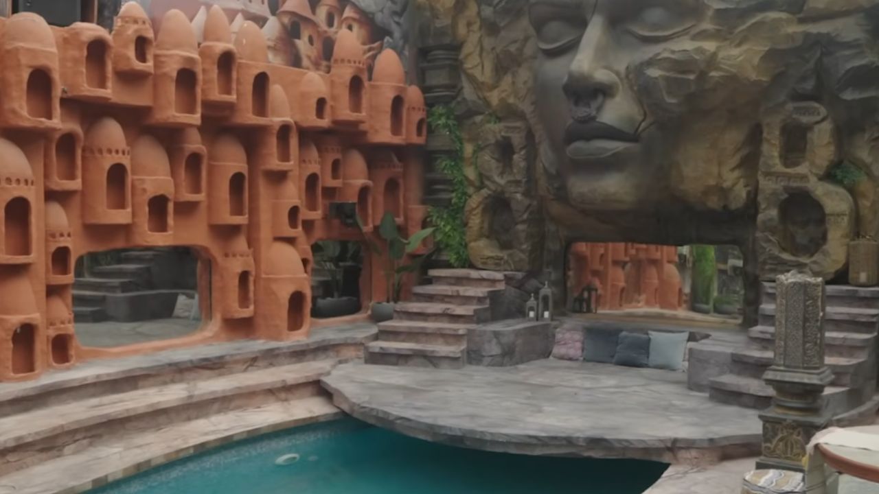 बिग बॉसचे घर प्रत्येक सिझनला पाहण्यासारखे असते, ज्याप्रकारे सिझनची थीम असते त्याप्रकारे बिग बॉसचे घर सजवले जाते. फोटो सौजन्य - कलर्स युट्युब 