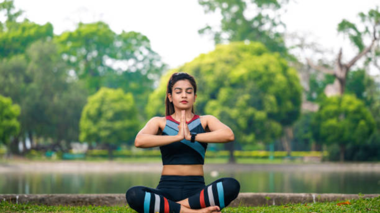 सुखासनाने सुधारेल झोपेचा दर्जा