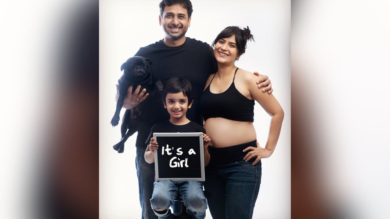 अदिती आणि सरवर यांनी २०१४ मध्ये लग्न केलं होतं. लग्नानंतर १० वर्षांनी अदिती दुसऱ्यांदा आई झाली. अदिती आणि सरवर यांना सरताज आहुजा नावाचा पहिला मुलगा आहे. 