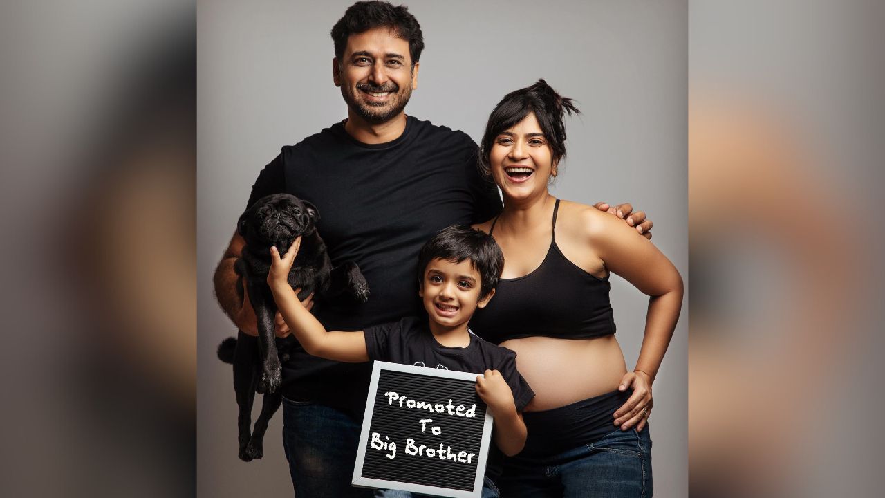 काही महिन्यांपूर्वीच अभिनेत्रीने प्रेग्नेंट असल्याची माहिती दिली होती. अभिनेत्रीला पहिला मुलगा असून दुसऱ्यांदा आता मुलगी झालेली आहे. अभिनेत्रीने चाहत्यांसोबत काही तासांपूर्वीच ही गोड बातमी शेअर केलेली आहे. 