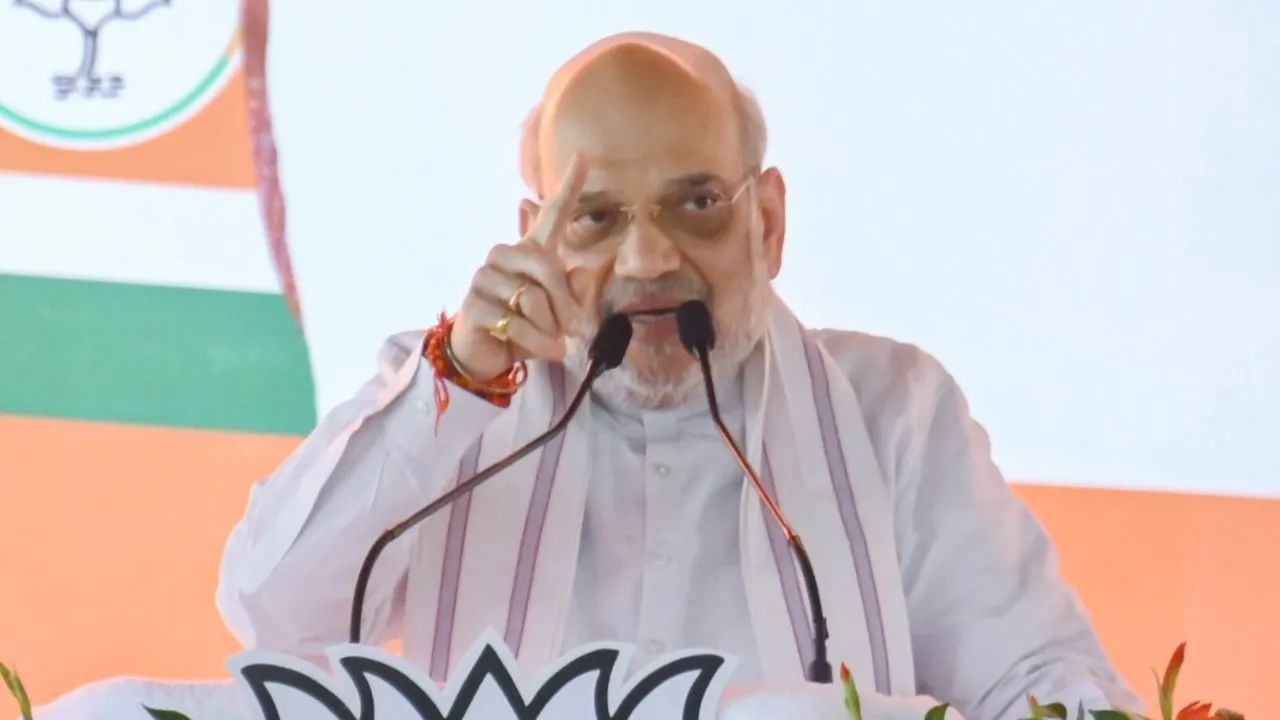 सत्तेच्या लालसेपोटी उद्धव ठाकरे आज कोणासोबत बसले..; धुळ्यातून अमित शाहांचा ठाकरेंवर हल्लाबोल