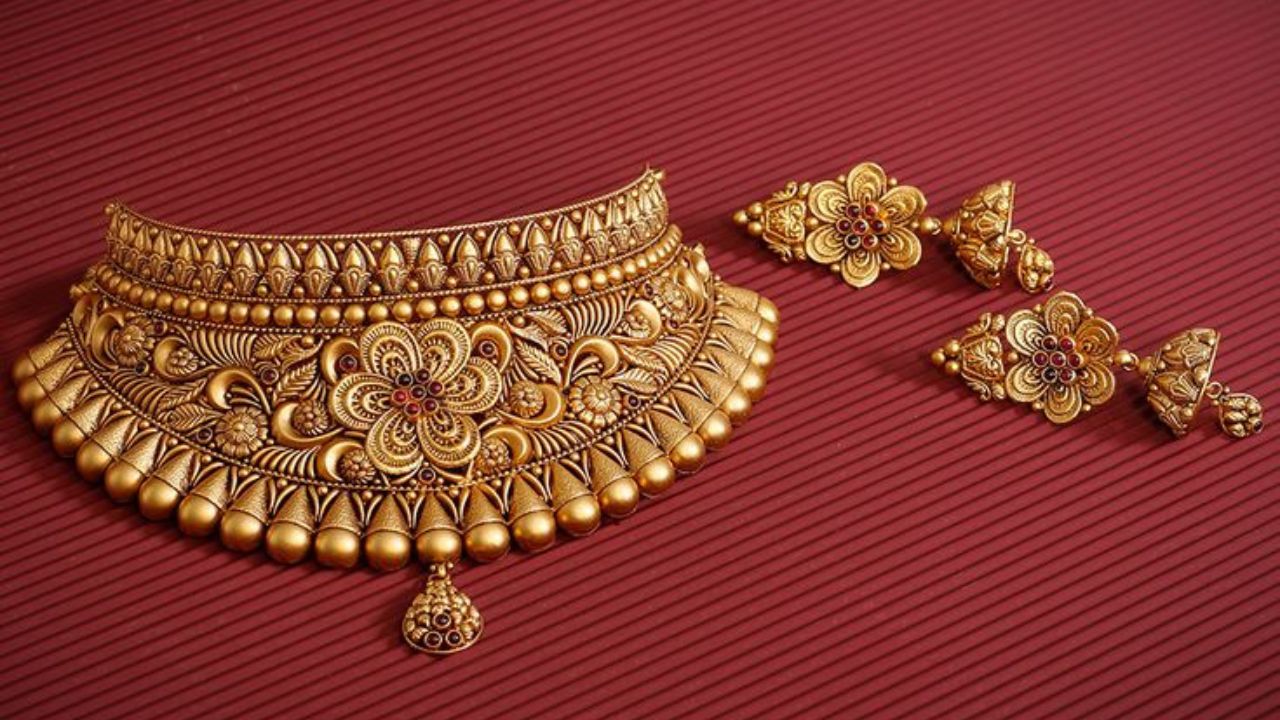 Todays Gold Price: सलग दुसऱ्या दिवशी सोन्याचे दर स्थिर, सोन खरेदी करणाऱ्यांसाठी सुवर्णसंधी