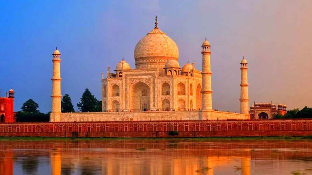 वस्तुस्थिती अशी आहे की ताजमहालचा रंग बदलतो पण तो कायमस्वरूपी नाही. सूर्यप्रकाशाच्या स्थितीनुसार ताजमहालचा रंग सतत बदलत राहतो.