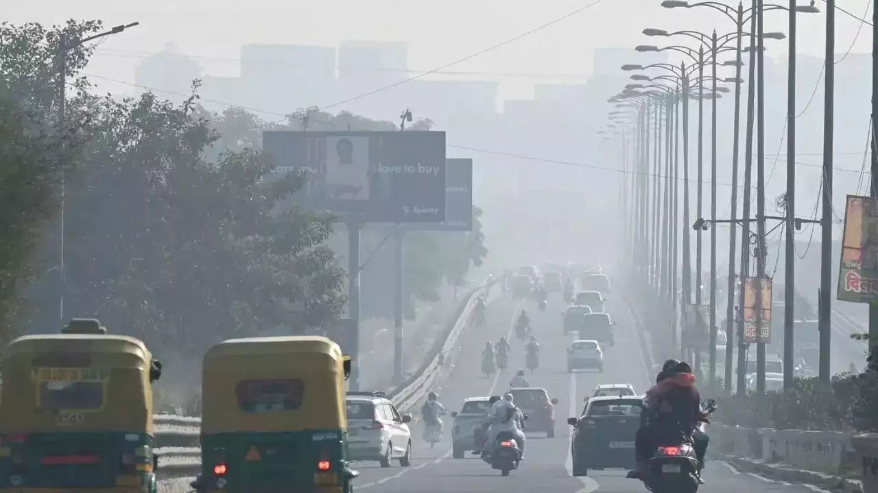 The pollution situation in Delhi is still very serious AQI above 400 in some areas