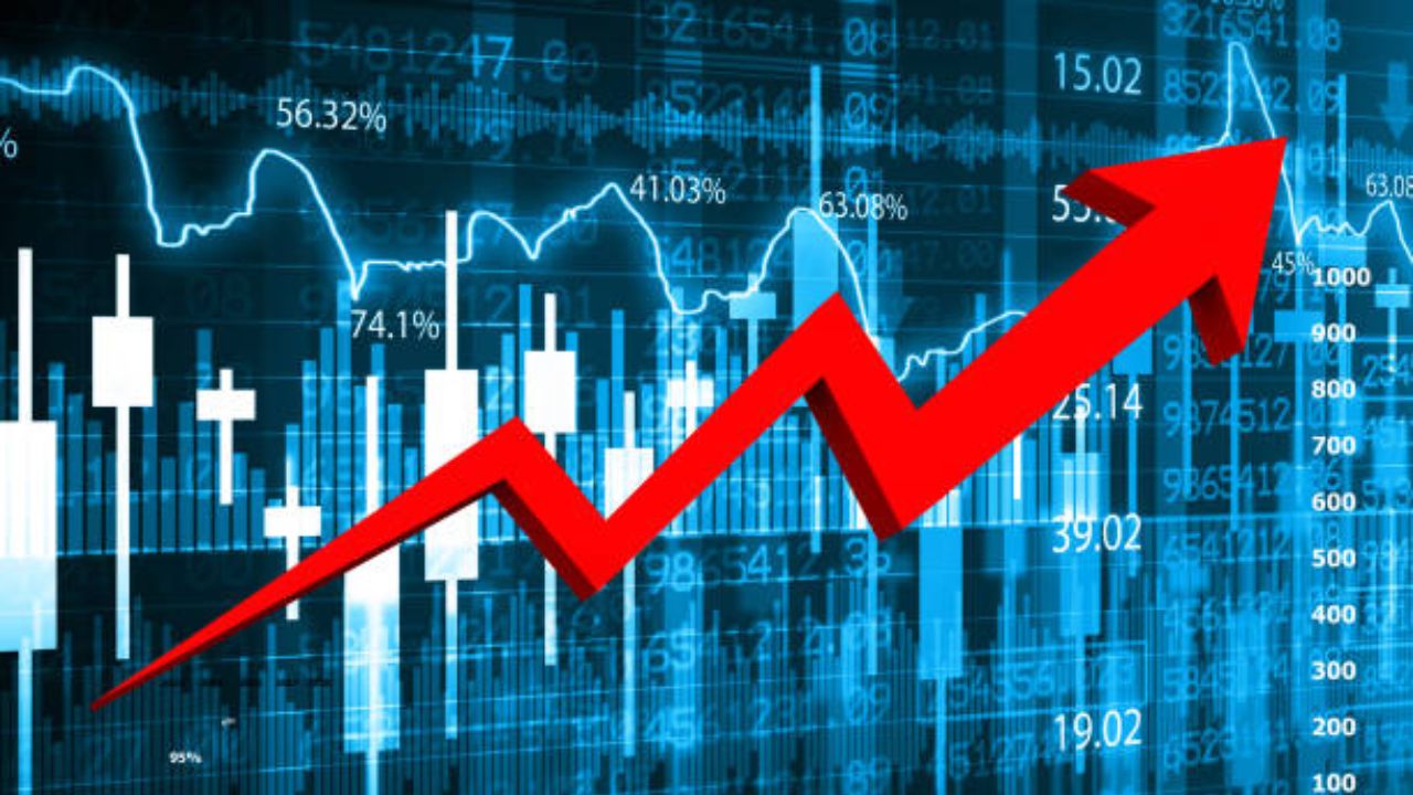 Stock Market : किटेक्स गारमेंट्स लिमिटेड या कंपनीला आज बीएसईवर आज पुन्हा एकदा अपर सर्किट लागले आहे. अपर सर्किटमुळे या कंपनीच्या शेअरमध्ये पाच टक्क्यांची वाढ झाली असून, हा शेअर 642.15 रुपयांवर पोहोचला आहे.