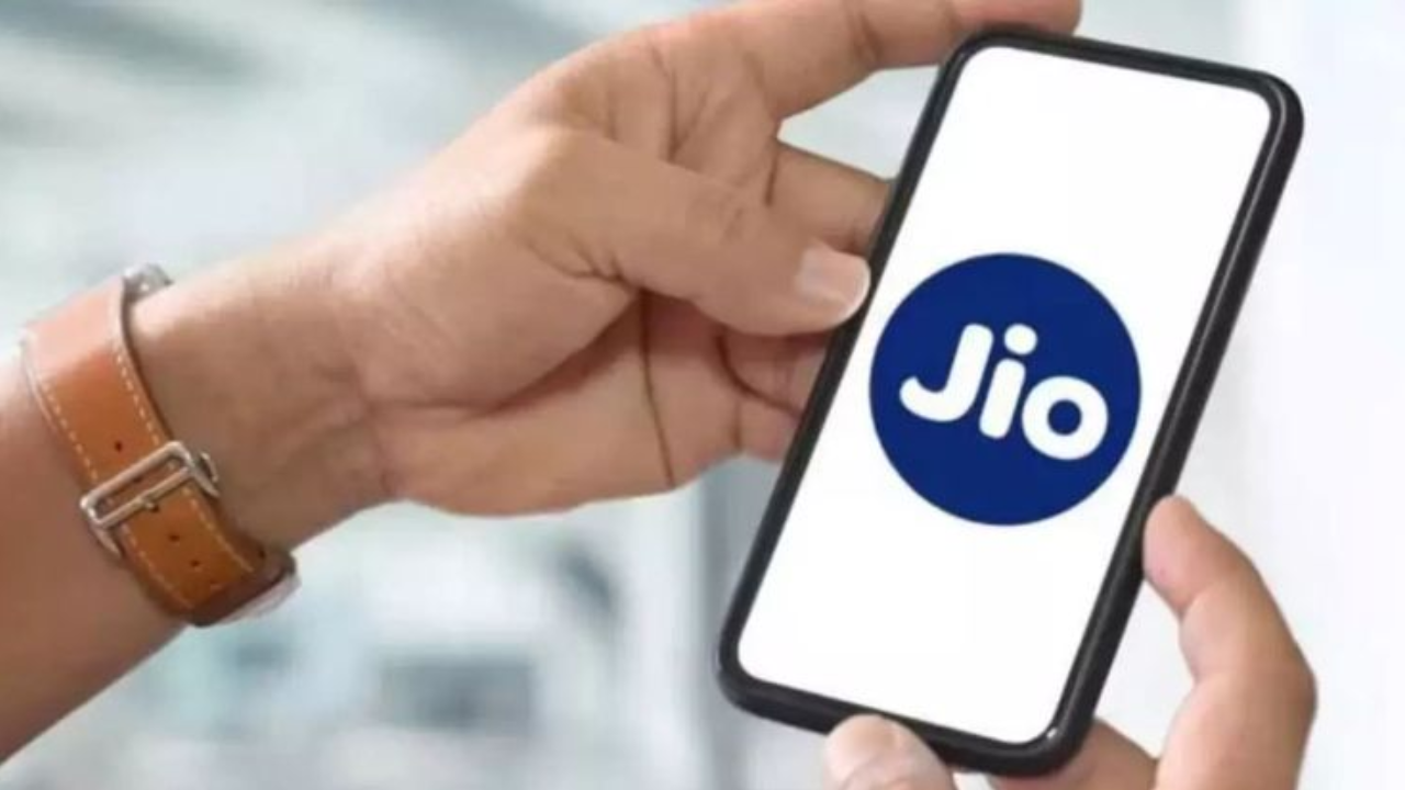 Jio युजर्स सावधान! एका चुकीने संपूर्ण कॉल हिस्ट्री येईल बाहेर, सर्व गुपित होतील उघड