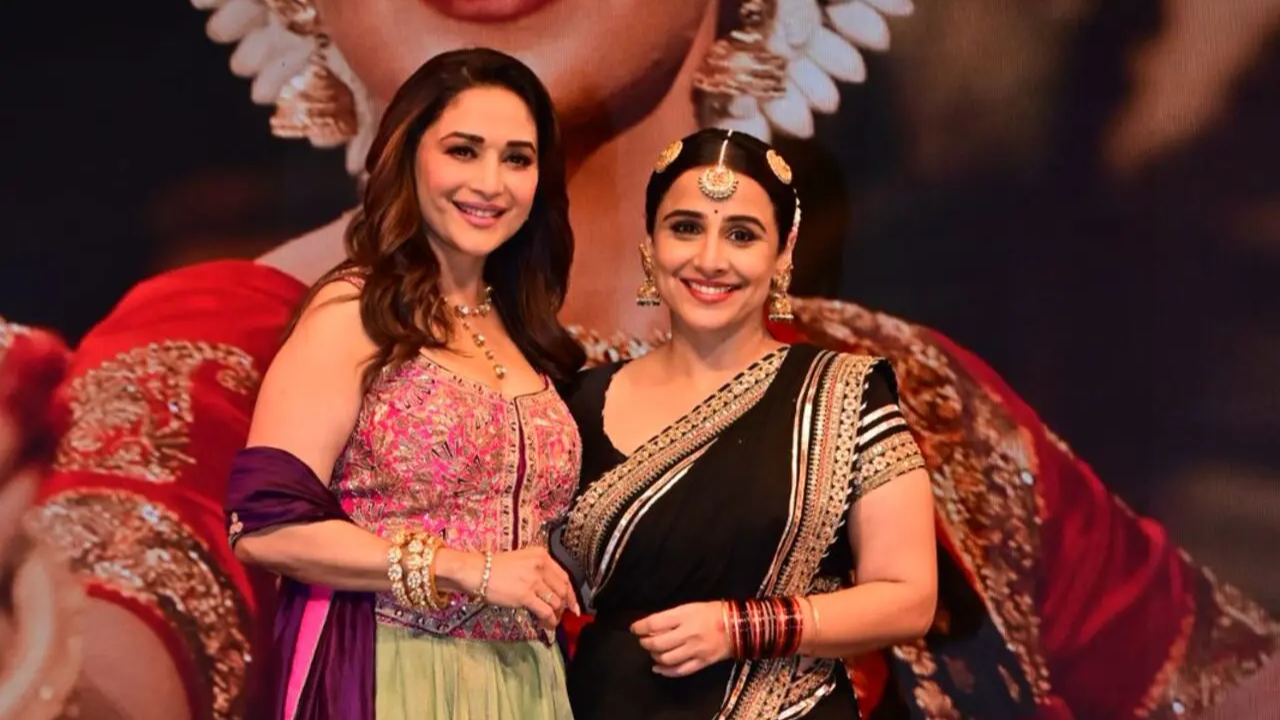 तर रिपोर्ट्सनुसार, भूल भुलैया 3' चित्रपटासाठी विद्या बालनने 8 ते 10 कोटी रुपये फी घेतली आहे. तर माधुरी दीक्षितने 5 ते 8 कोटी रुपये फी घेतली आहे.