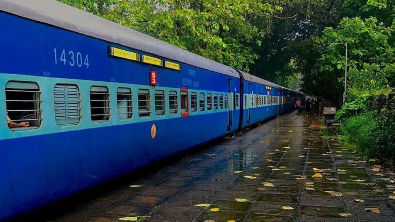 भारताच्या या ट्रेनमध्ये तिकीटाची गरज नाही, लोक करतात फ्रीमध्ये प्रवास