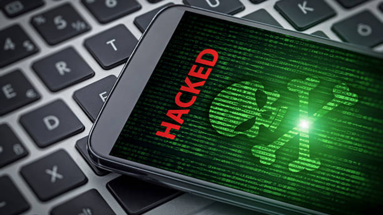 Android फोनमध्ये वरच्या बाजूस एक ग्रान डाॅट, मिना कॅमेरा आयकाॅन तेव्हाच दिसतो जेव्हा तो वापरात असेल 
