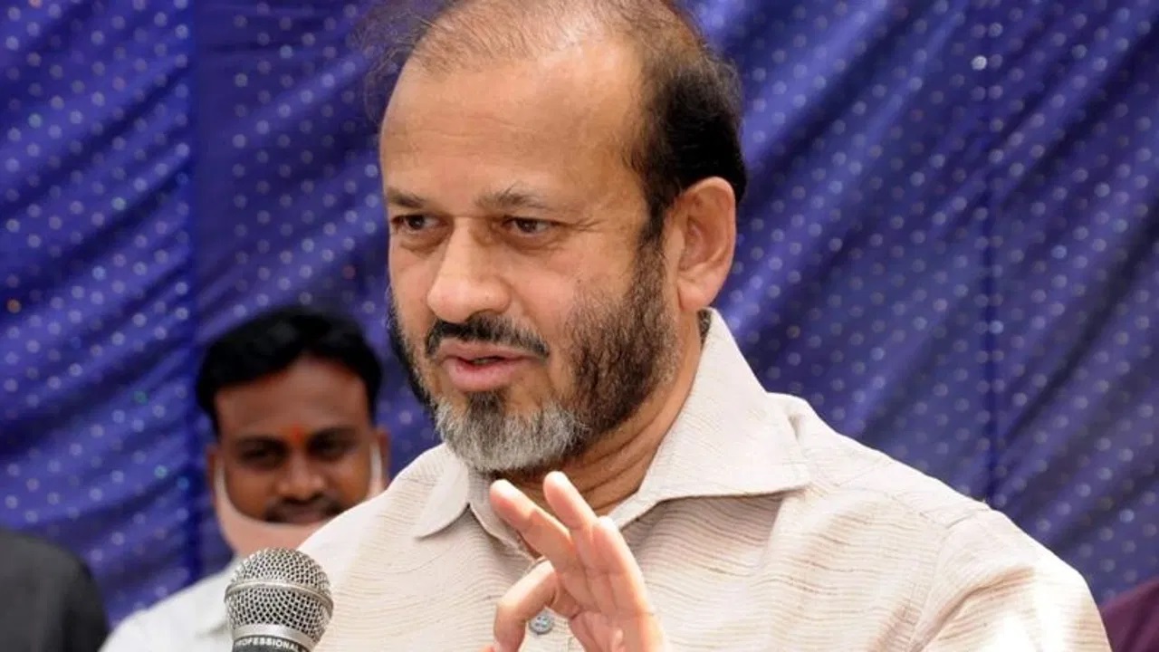 Congress Senior Leader K C Padvi Defeated In Election Nrka