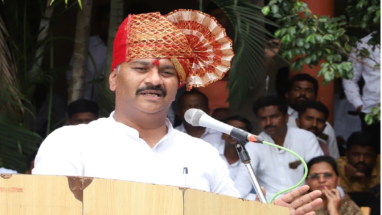 “मी आमदार झाल्यानंतर विधानसभेत पहिल्यांदा मराठा आरक्षणाविषयी…”; अभिजीत पाटील यांचे महत्वाचे विधान